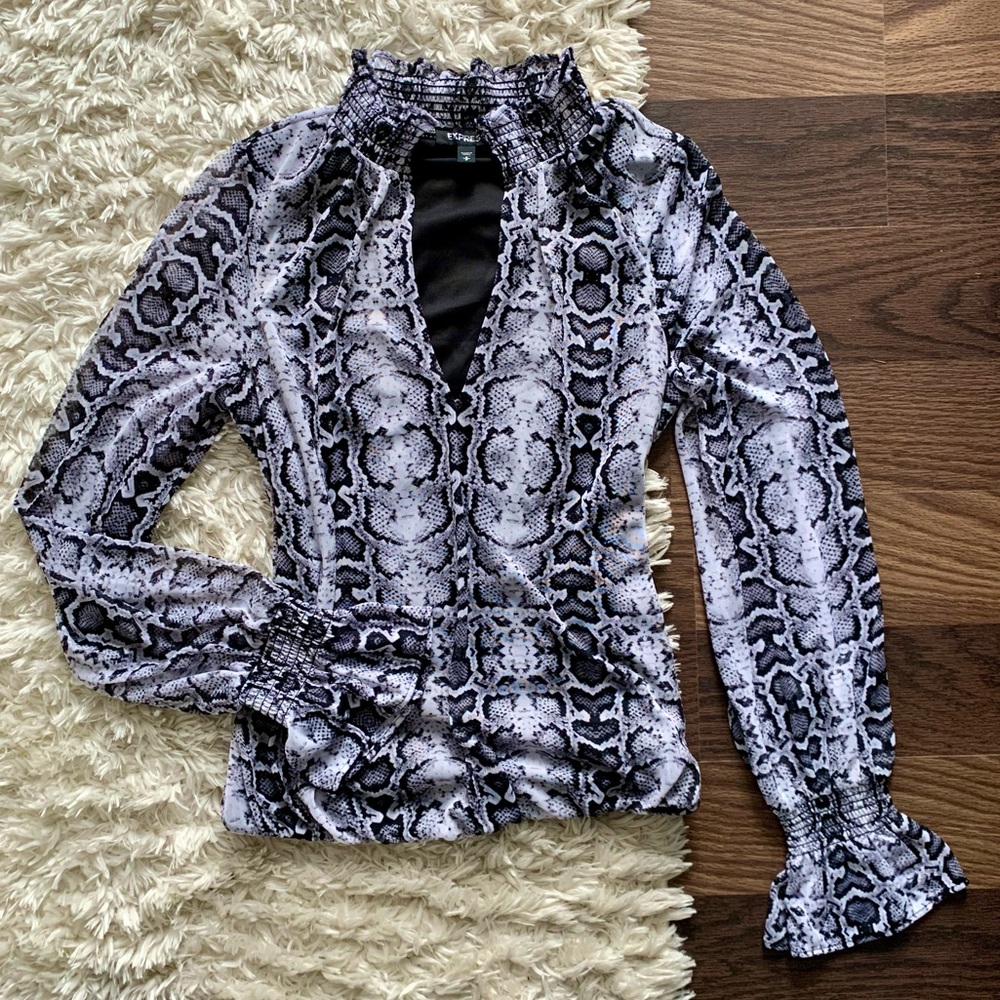 Express snakeskin v neck top